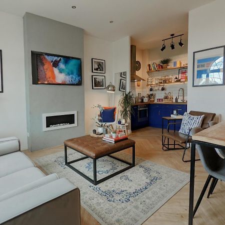 Spacious, Mid-Century 1 Bedroom Apartment Quedgeley Экстерьер фото